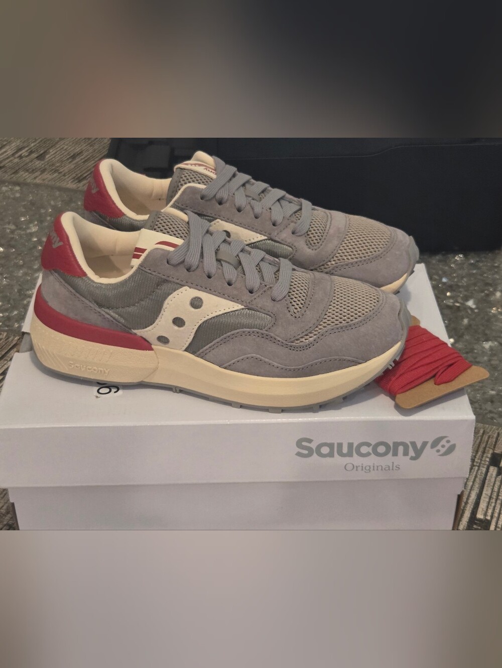 Saucony Jazz NXT Premium Grey Salsa Men 5.5 / Women 7 BNIB